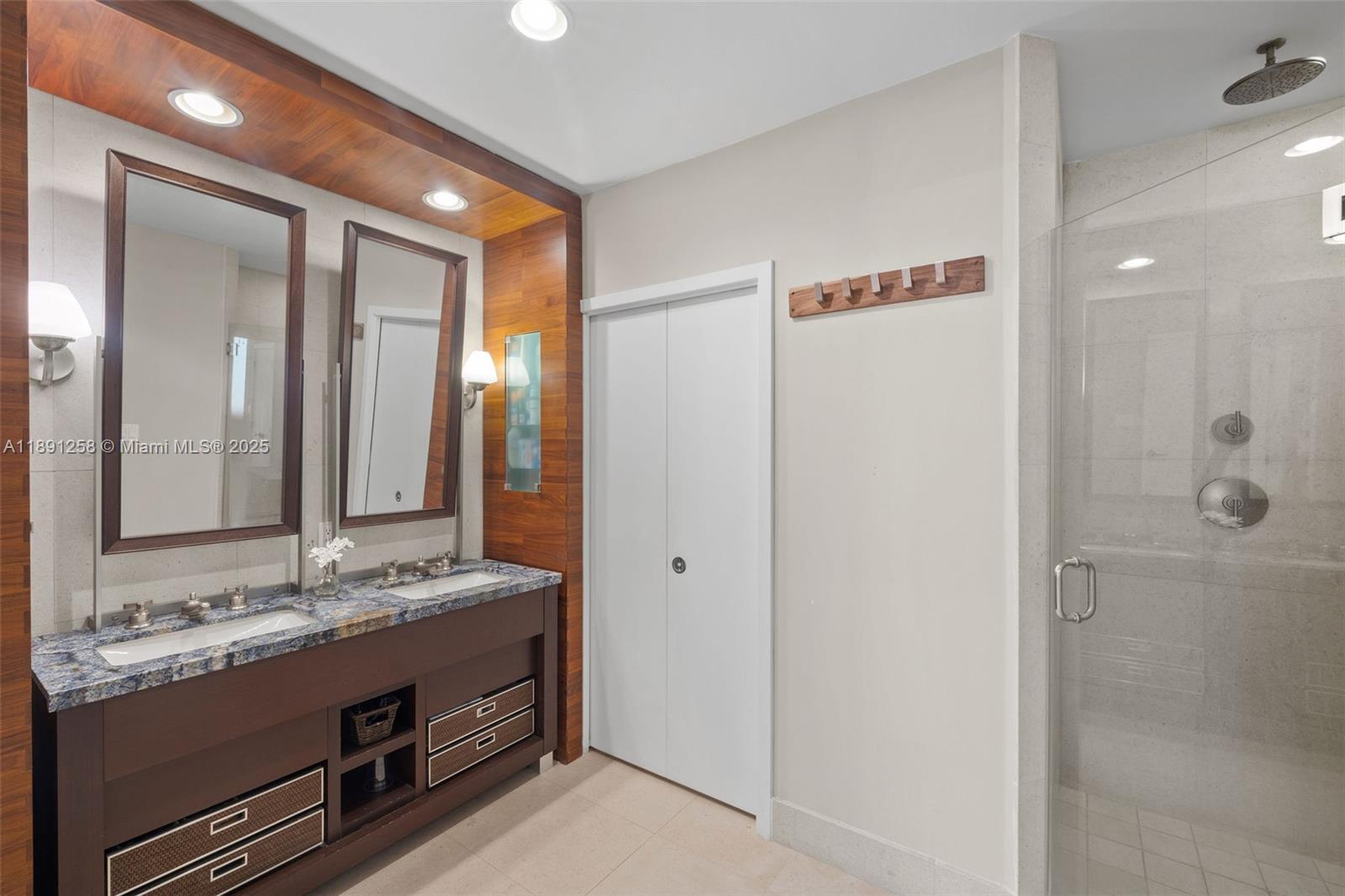 SOUTH CARILLON BEACH COND - Residential Lease