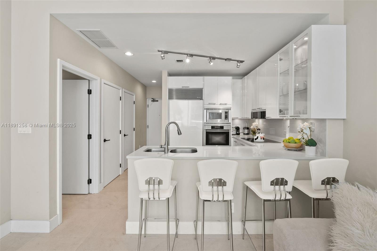 SOUTH CARILLON BEACH COND - Residential Lease