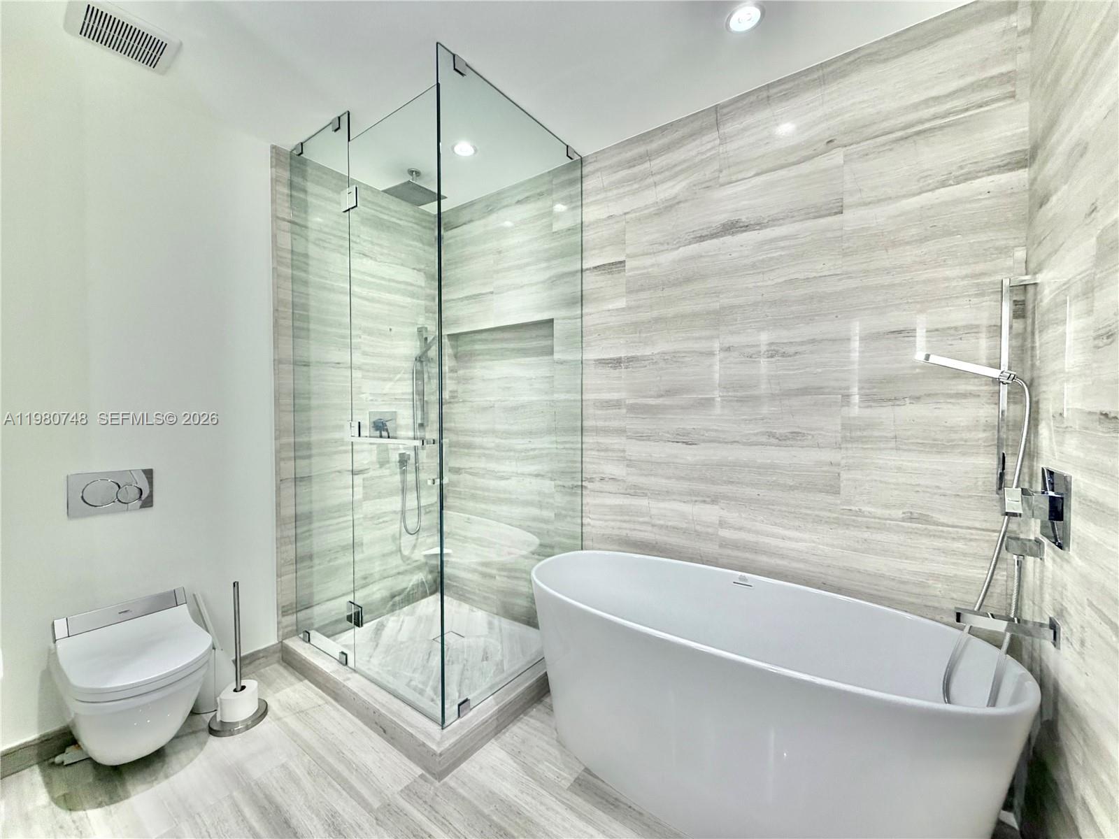 ECHO BRICKELL CONDO - Residential Lease