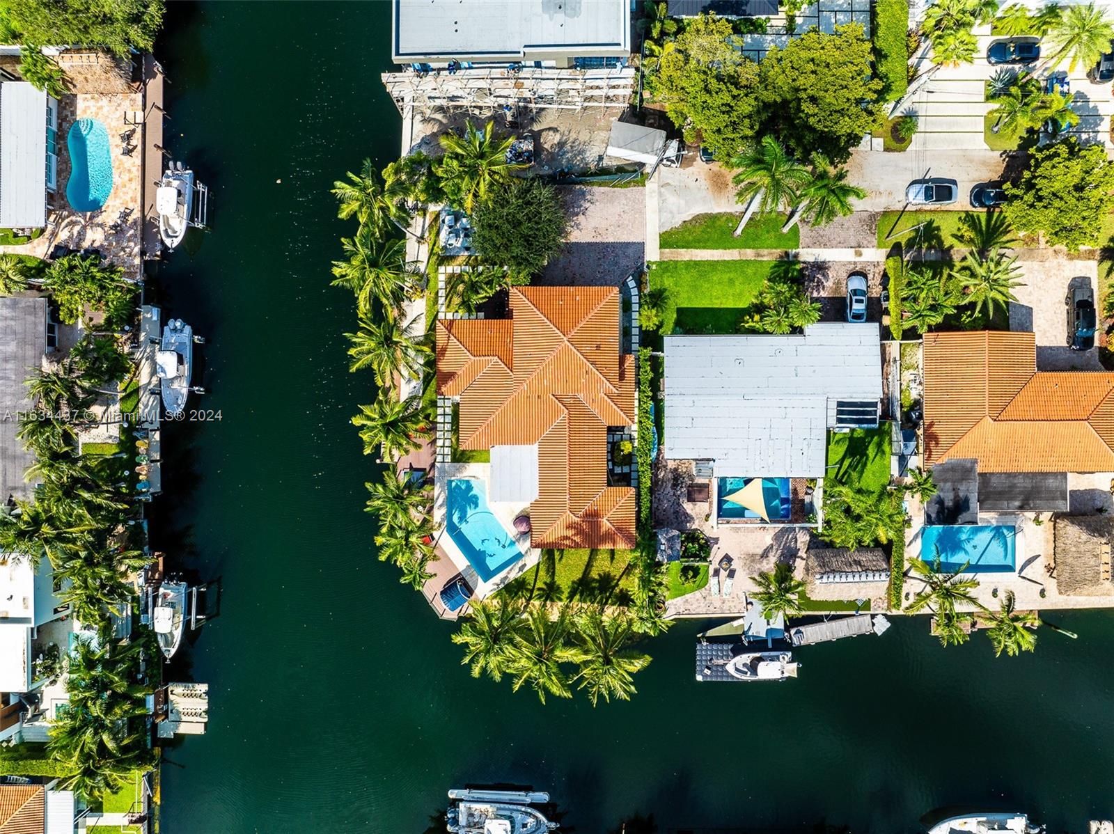 VENETIAN SEC KEYSTONE POI - Residential