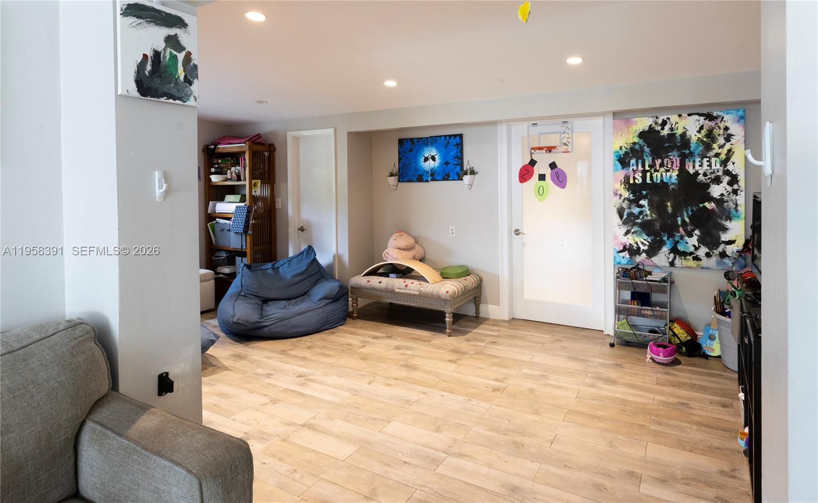 RANCHERO MANORS 1ST ADDN - Residential