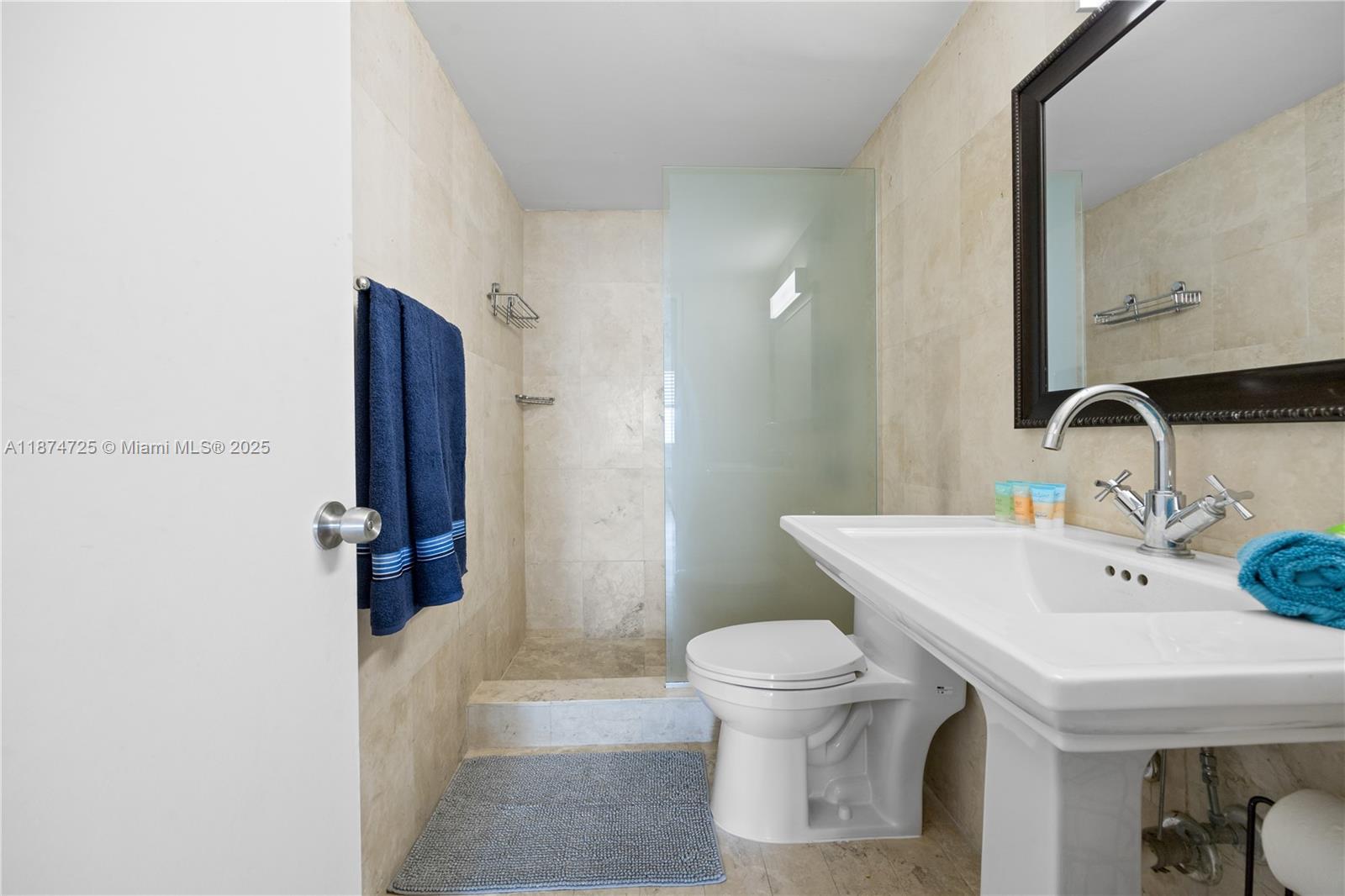 THE PAVILION CONDO - Residential