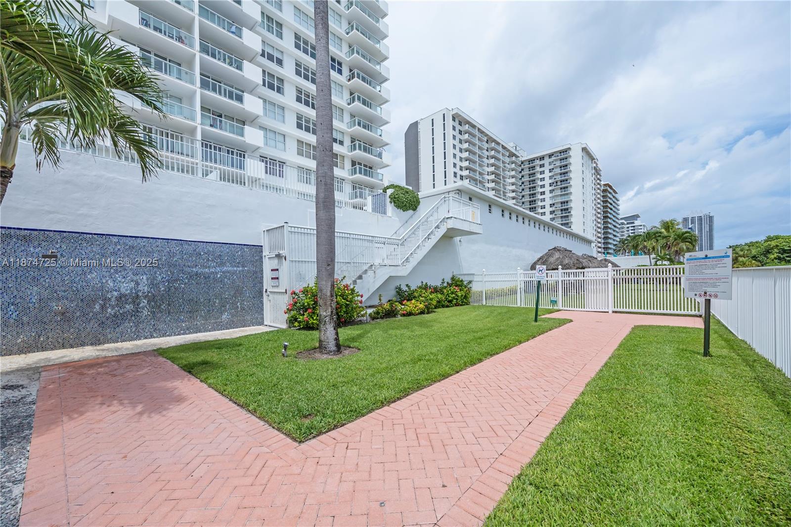 THE PAVILION CONDO - Residential