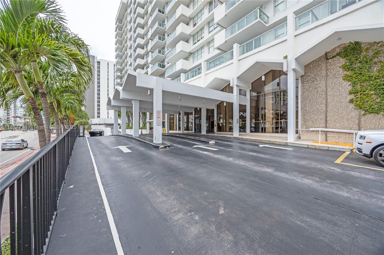 THE PAVILION CONDO - Residential