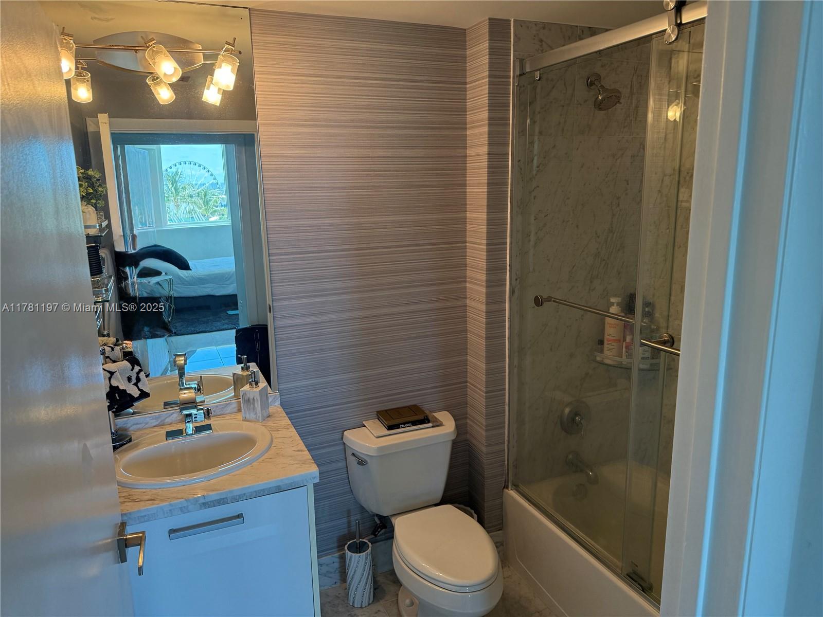 VIZCAYNE SOUTH CONDO - Residential