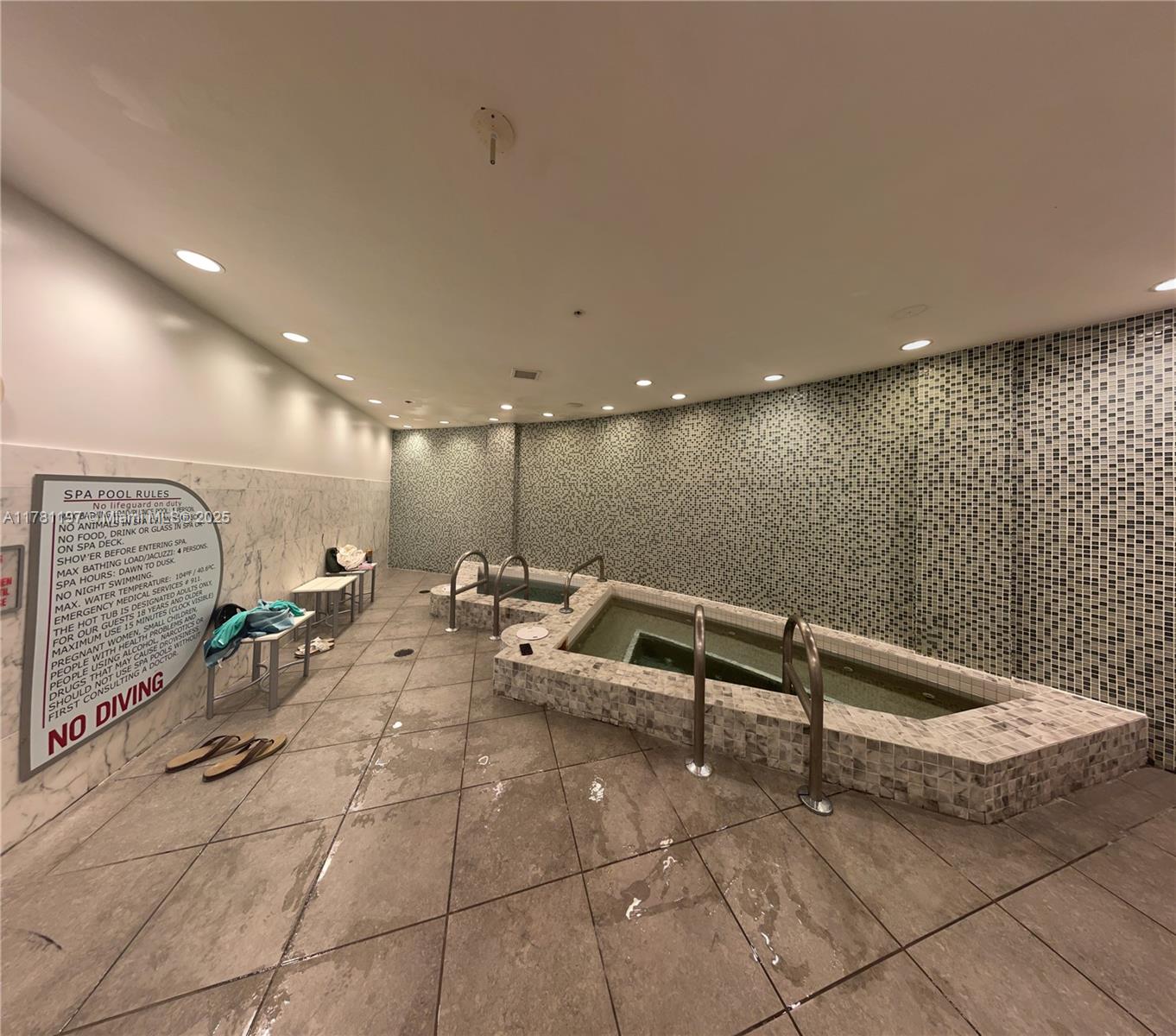 VIZCAYNE SOUTH CONDO - Residential