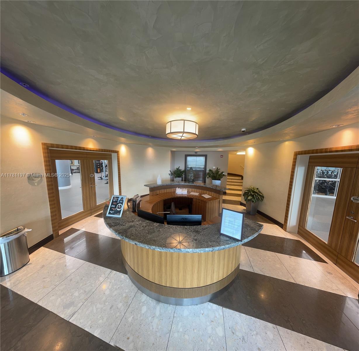 VIZCAYNE SOUTH CONDO - Residential