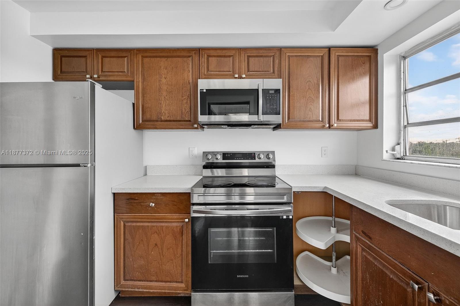 CYPRESS TREE CONDO BLDG 7 - Residential