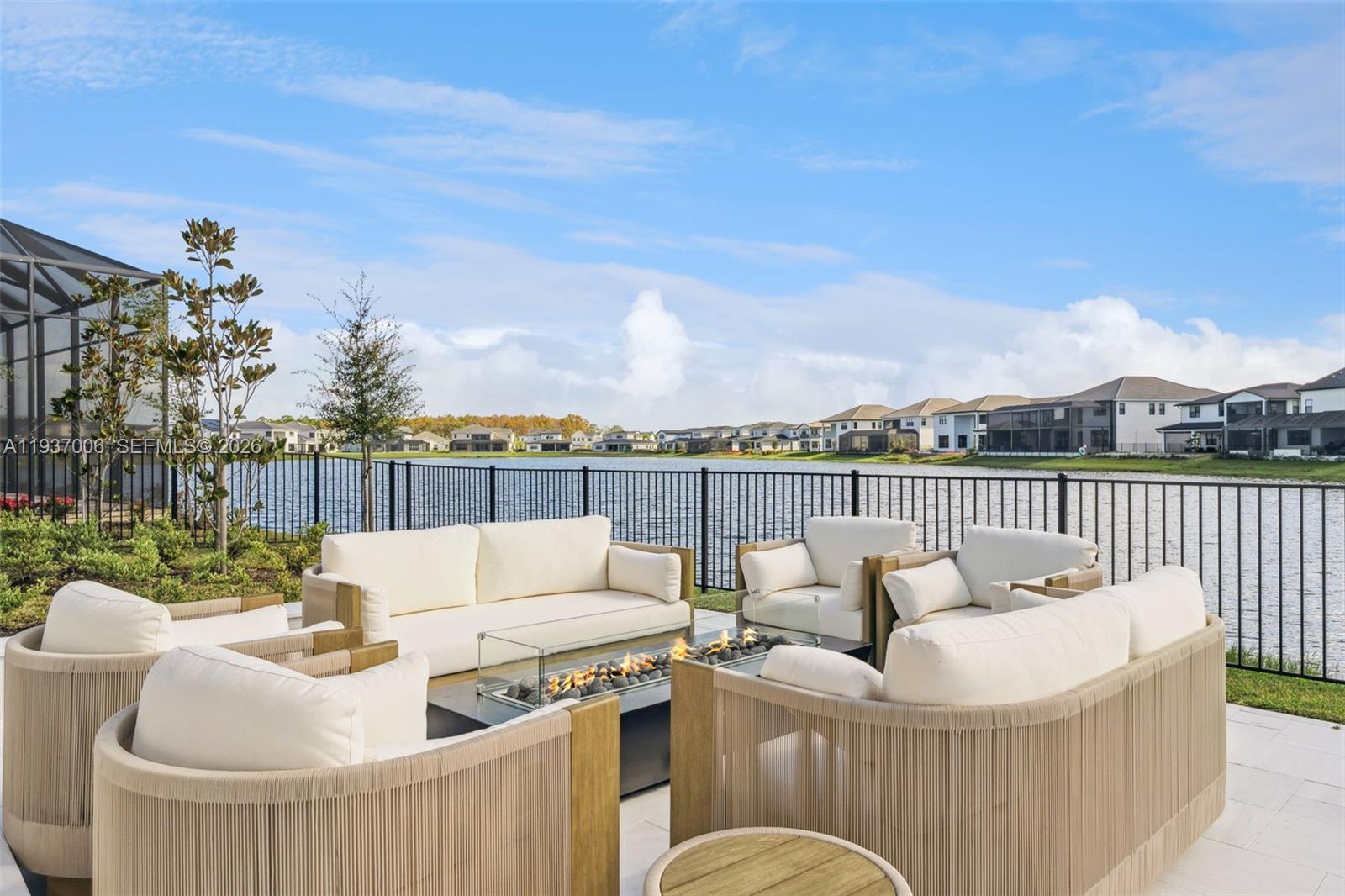 LAUREL POINTE PHASE 3 - Residential