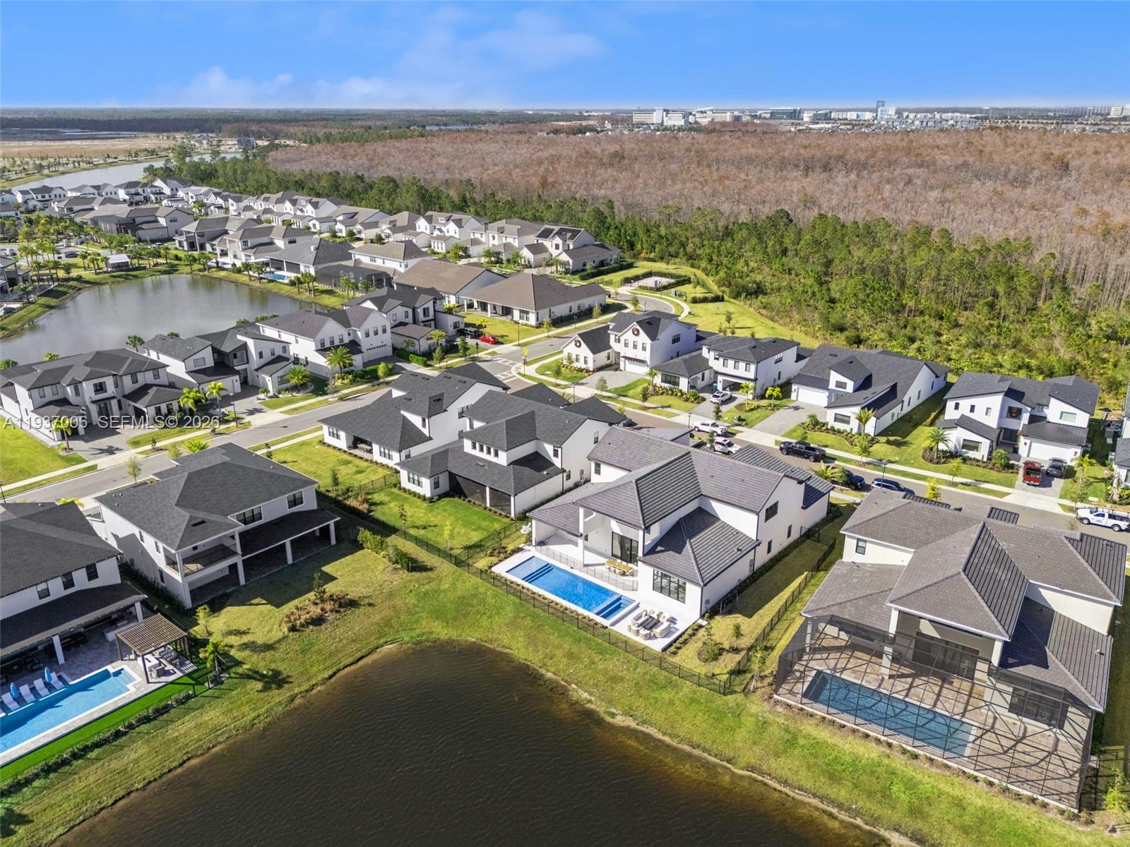 LAUREL POINTE PHASE 3 - Residential