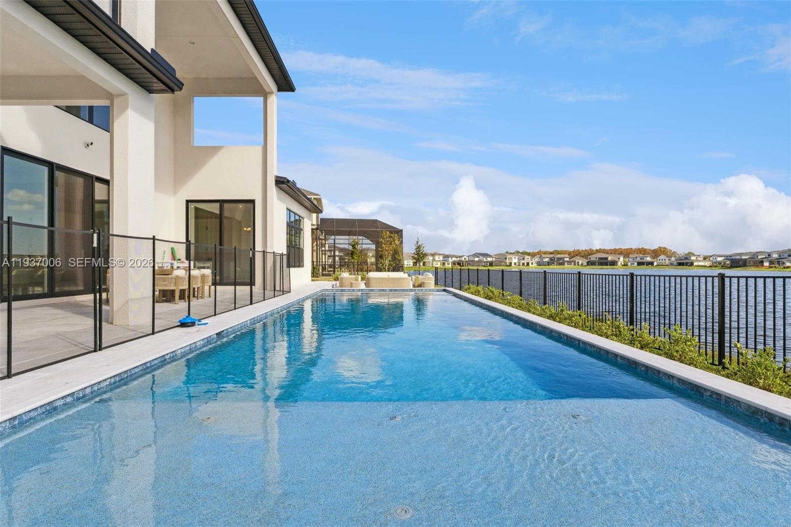 LAUREL POINTE PHASE 3 - Residential