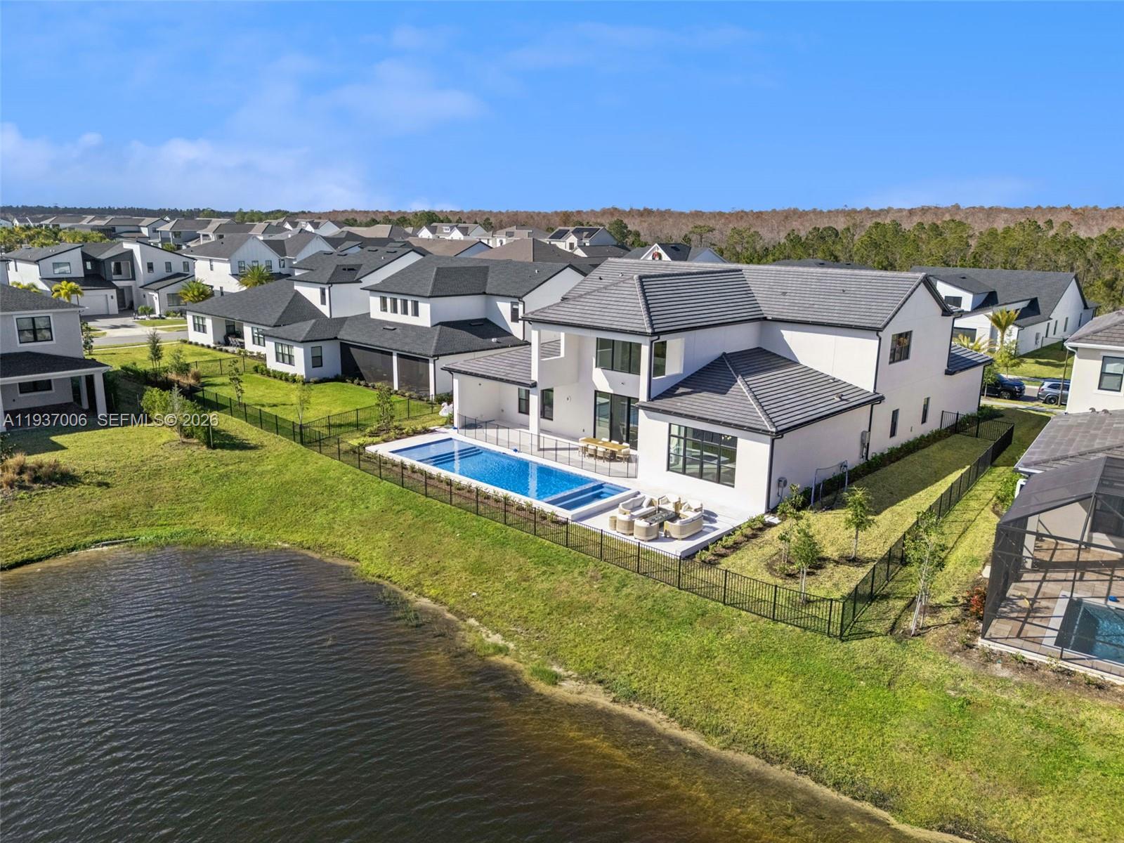 LAUREL POINTE PHASE 3 - Residential