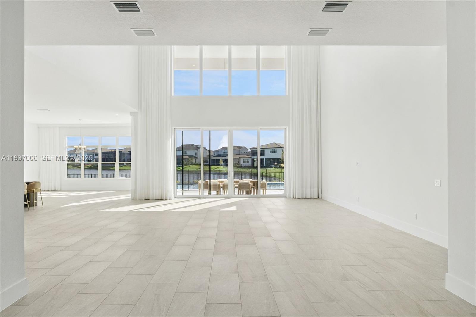 LAUREL POINTE PHASE 3 - Residential