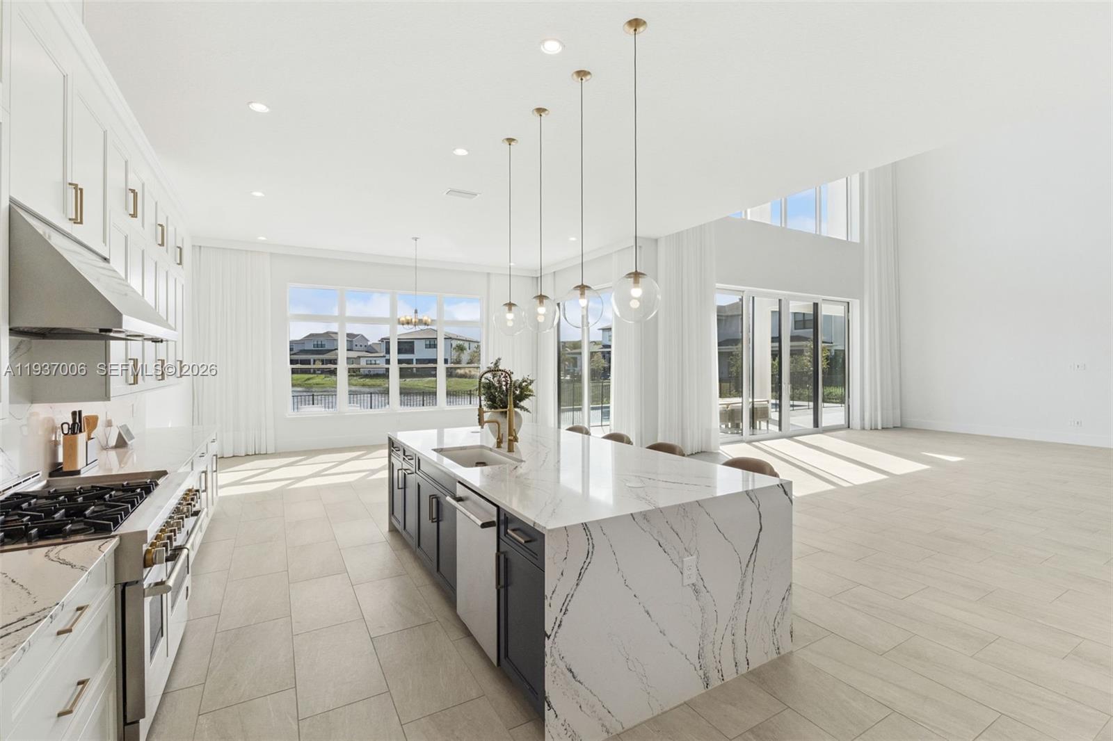 LAUREL POINTE PHASE 3 - Residential