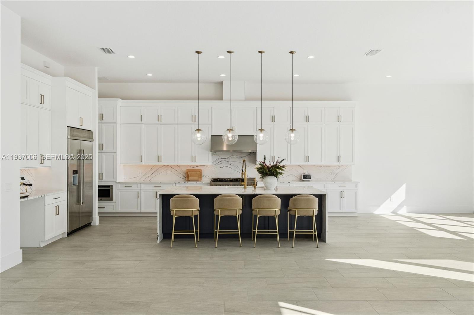 LAUREL POINTE PHASE 3 - Residential