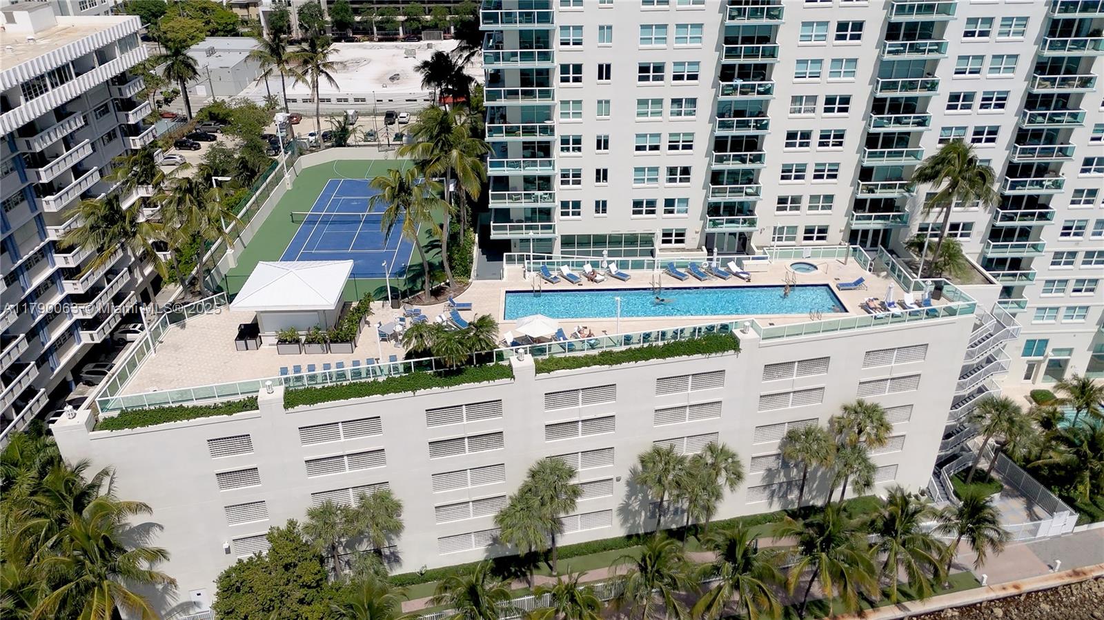 THE FLORIDIAN CONDO - Residential