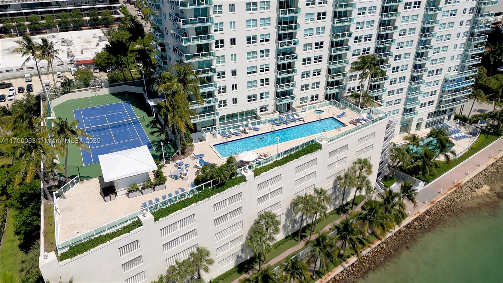 THE FLORIDIAN CONDO - Residential