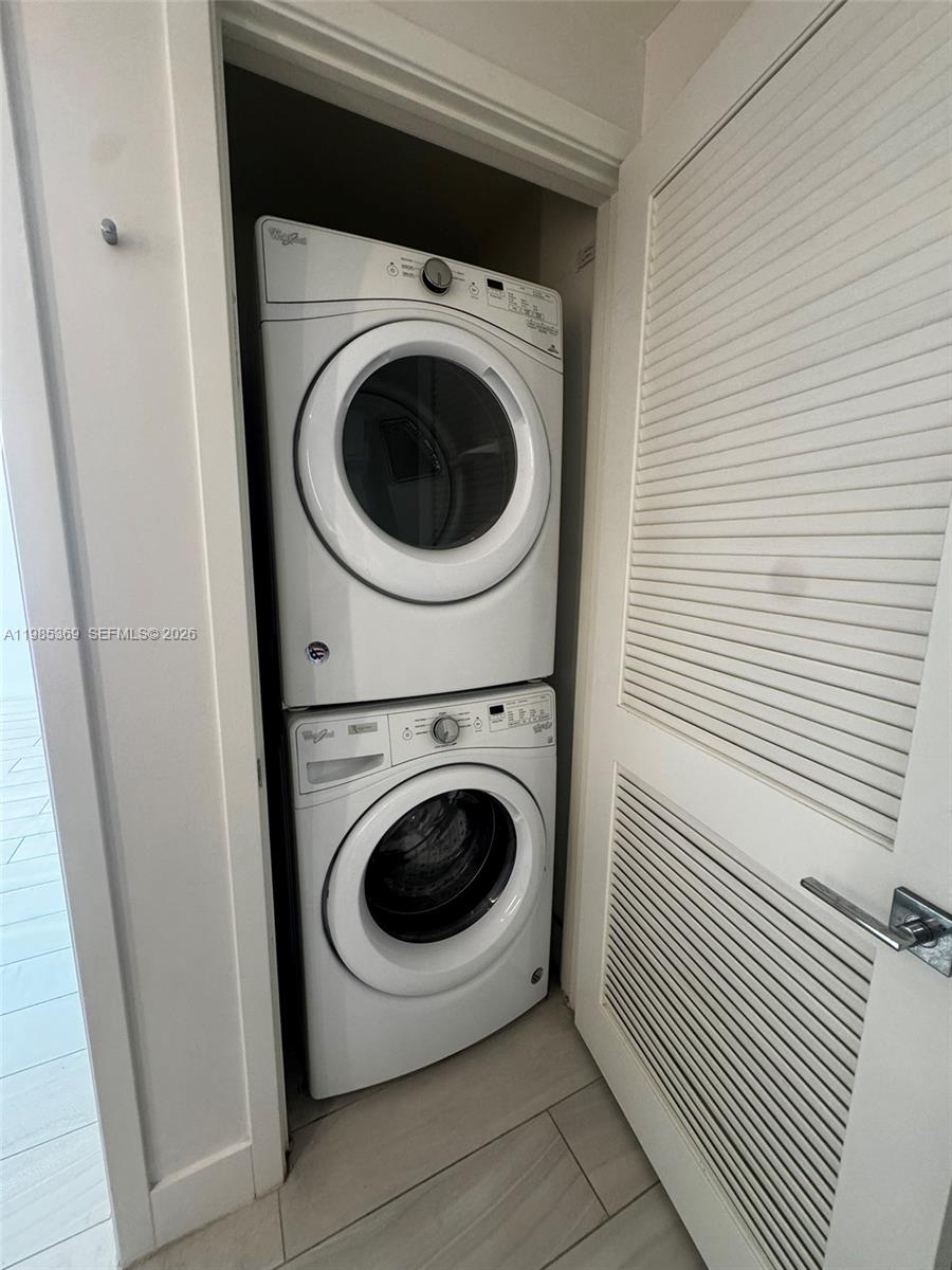 METROPICA NORTH TOWER ONE - Residential