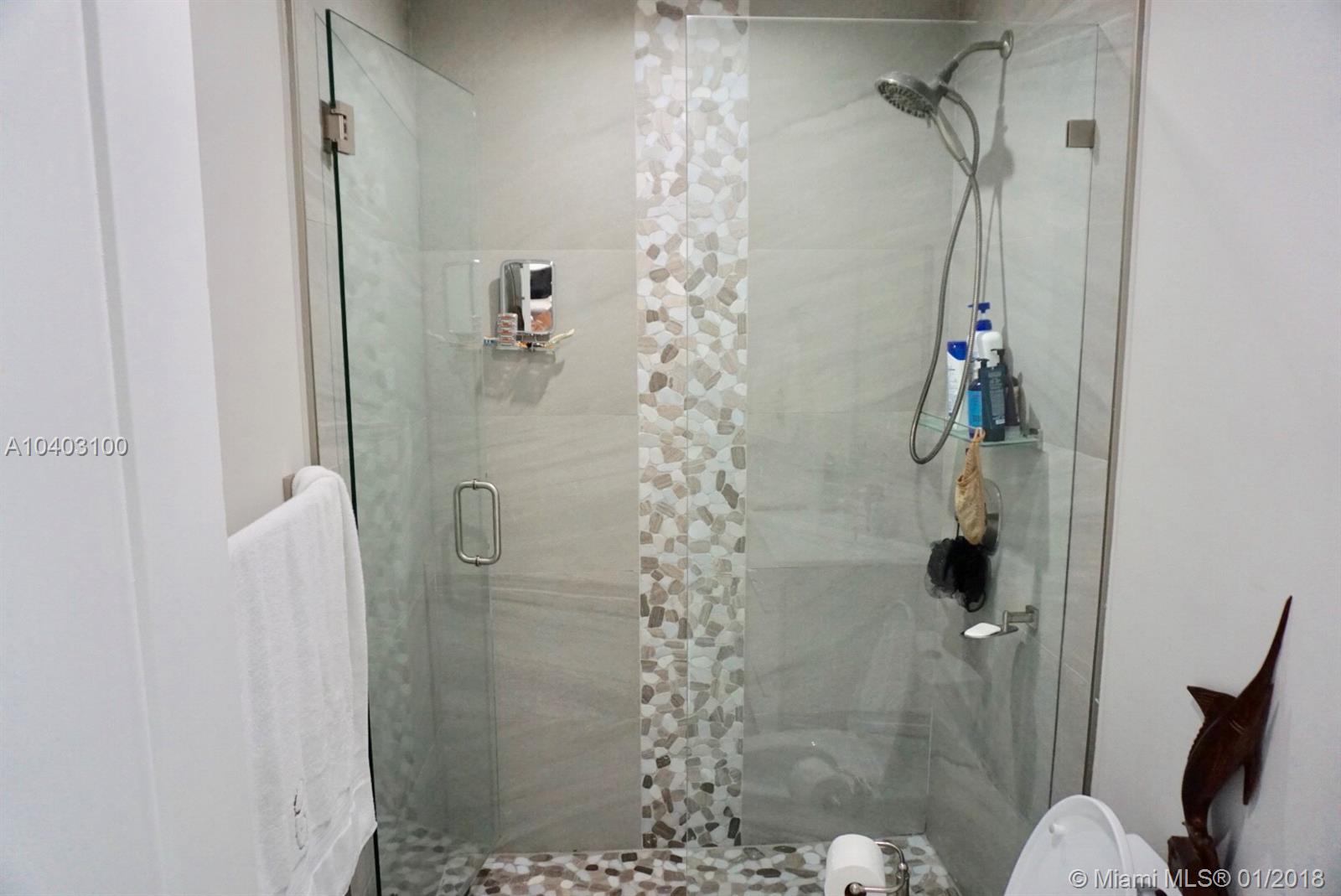 MIAMI LAKES SEC 4 - Residential