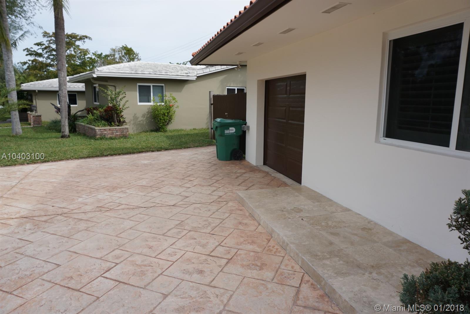 MIAMI LAKES SEC 4 - Residential