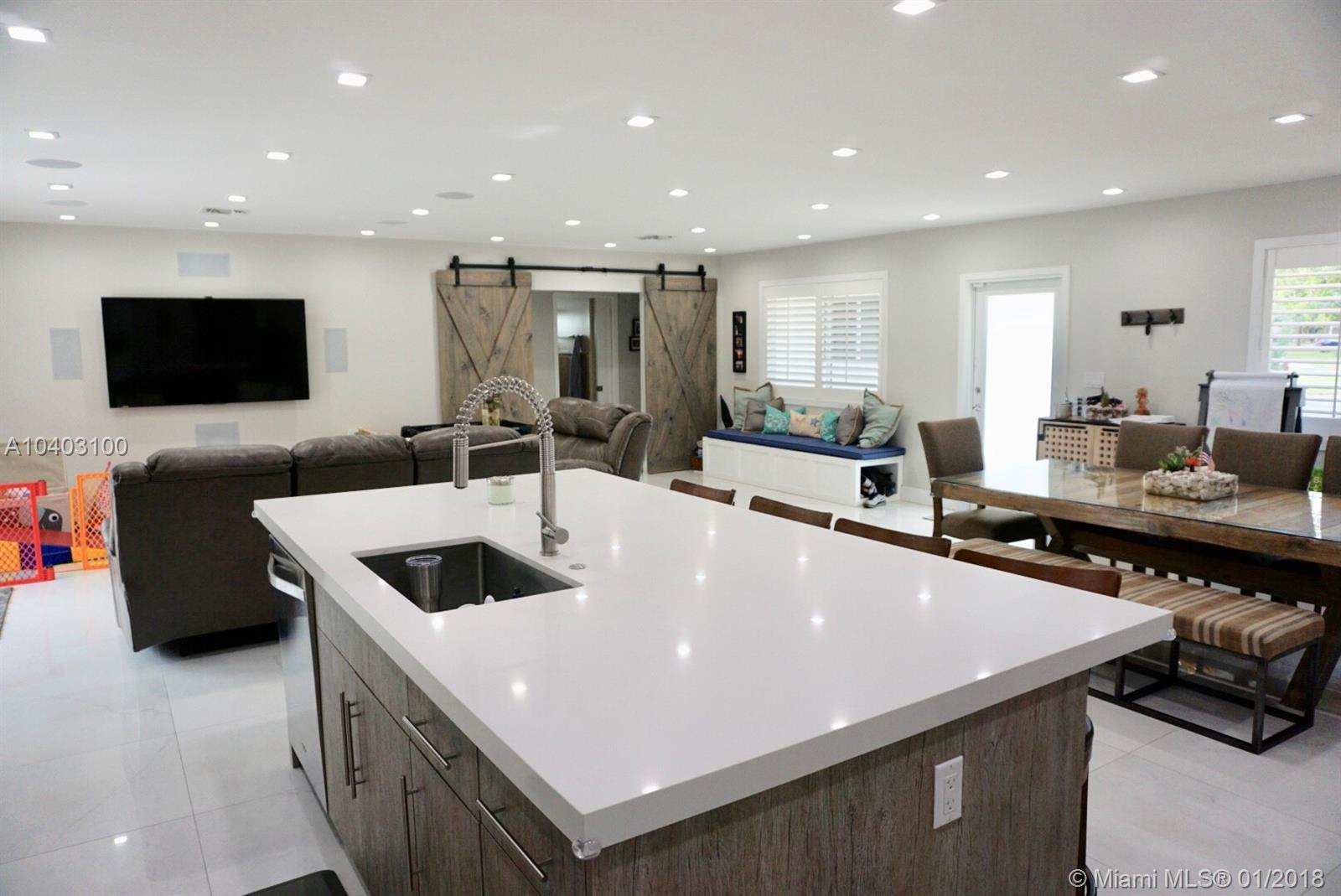 MIAMI LAKES SEC 4 - Residential