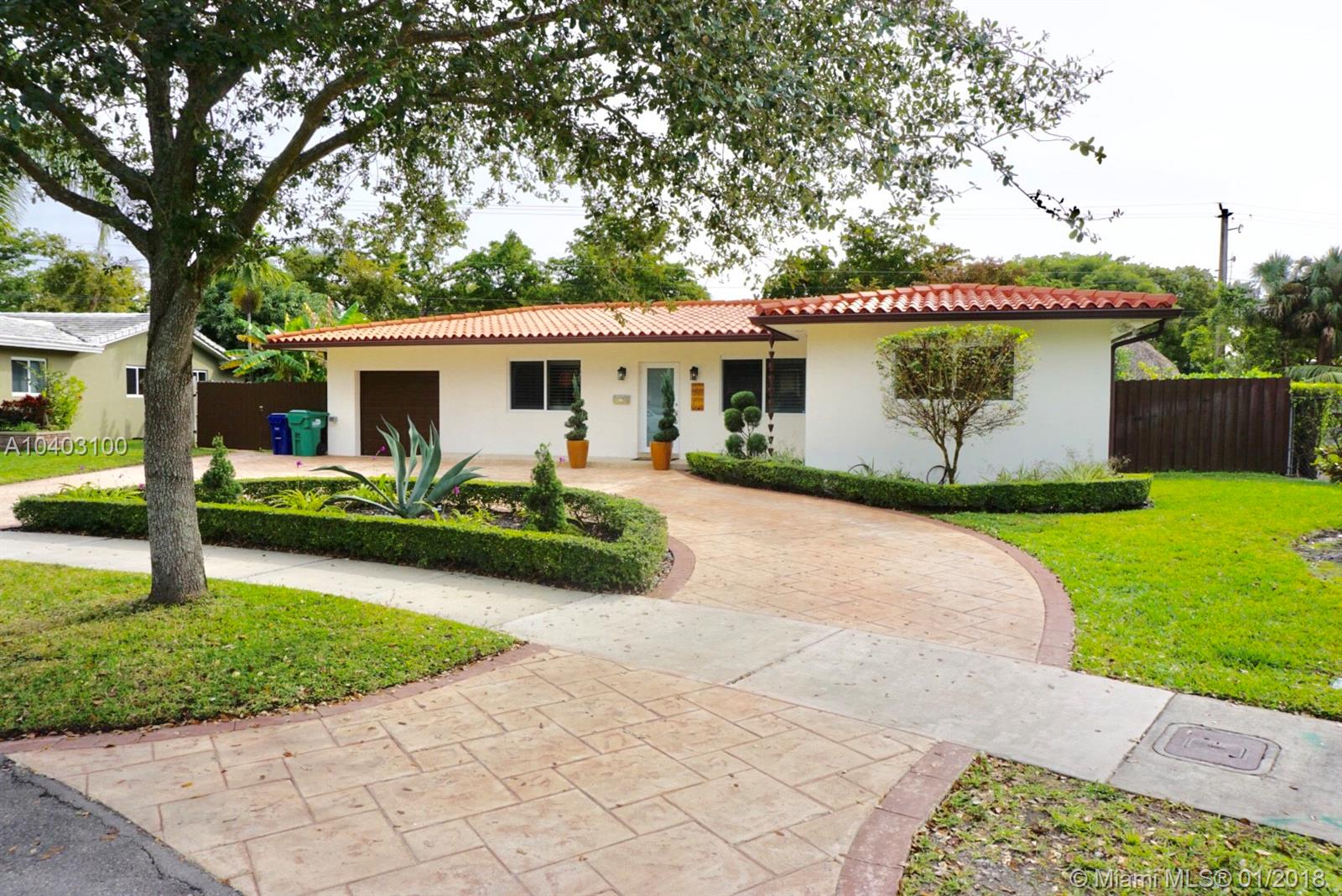 MIAMI LAKES SEC 4 - Residential