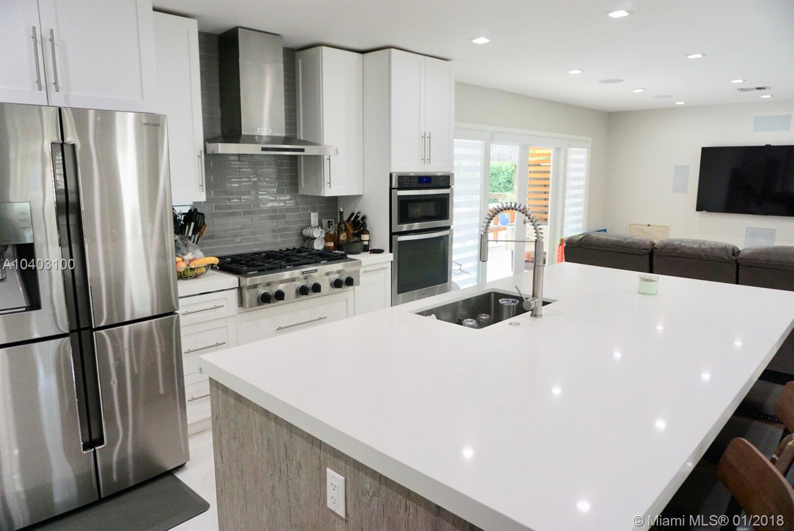 MIAMI LAKES SEC 4 - Residential