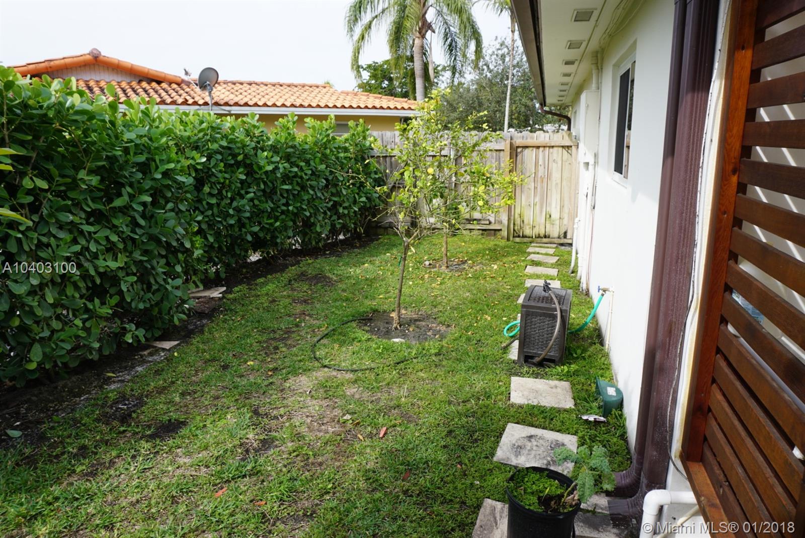 MIAMI LAKES SEC 4 - Residential