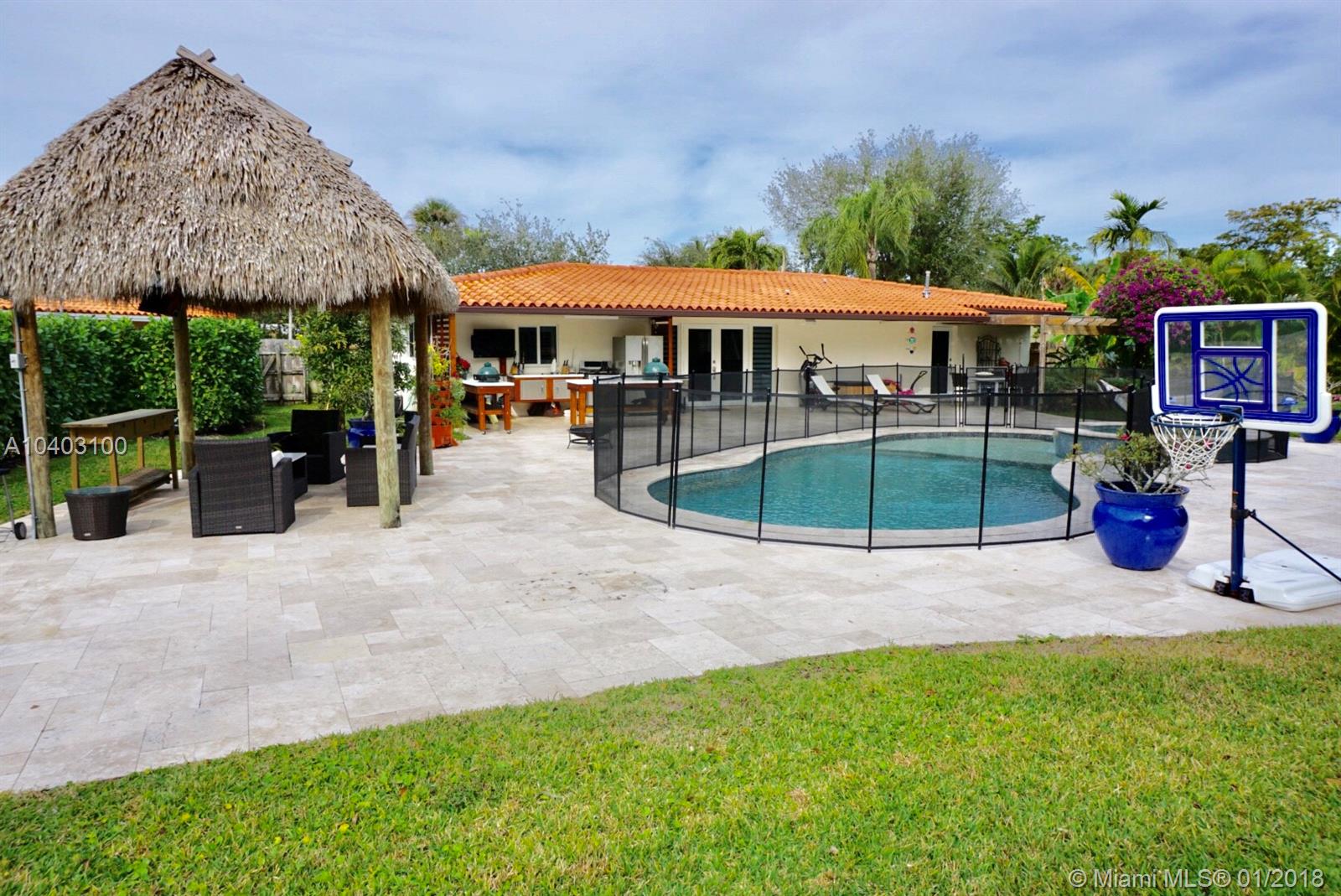 MIAMI LAKES SEC 4 - Residential