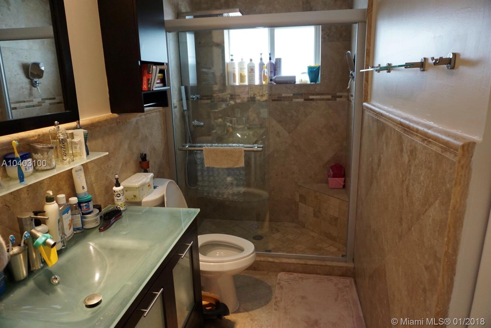 MIAMI LAKES SEC 4 - Residential