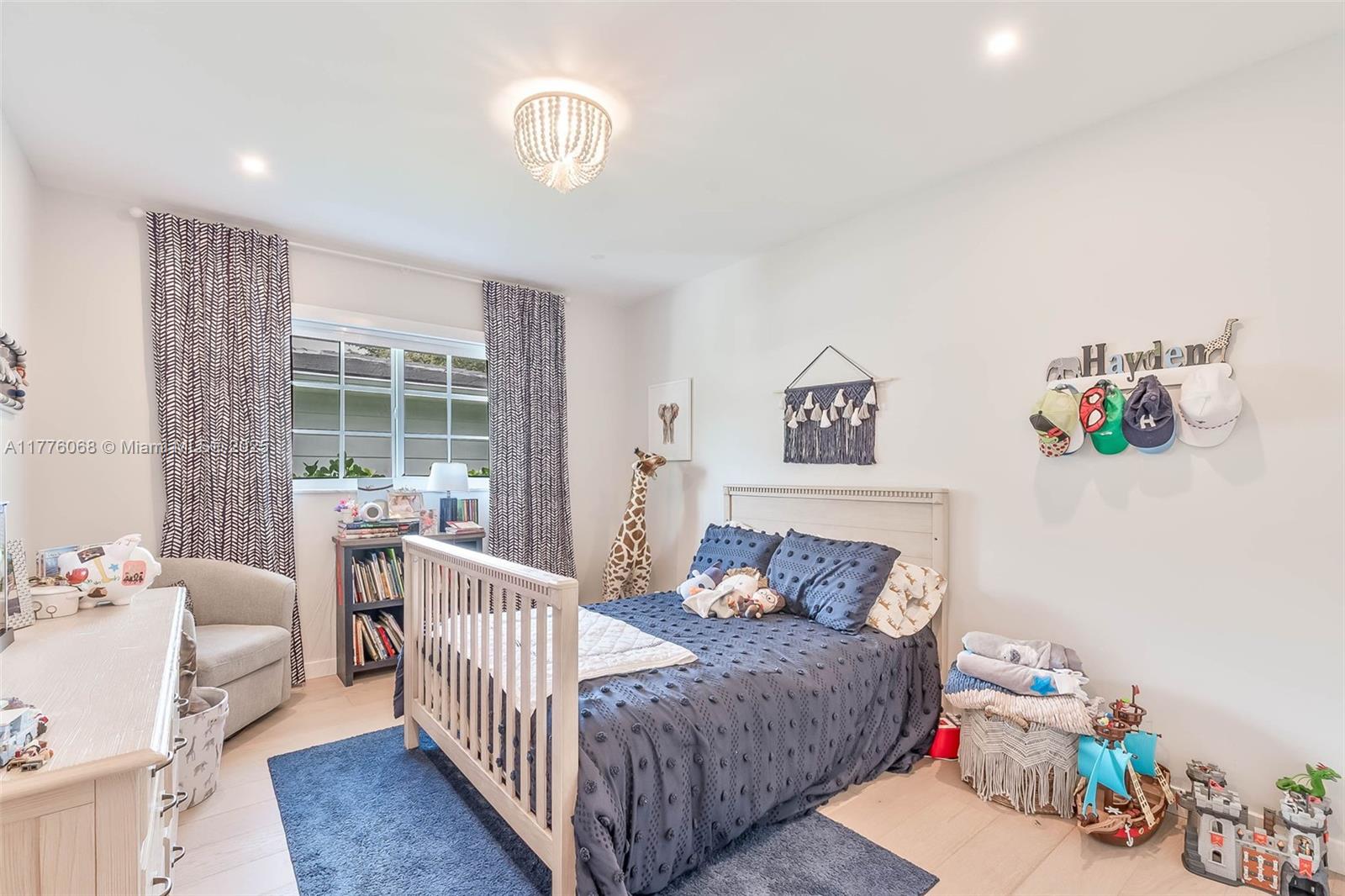 CORAL GABLES RIVIERA SEC - Residential