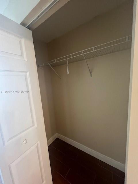 HOLLYWOOD STATION RES CON - Residential