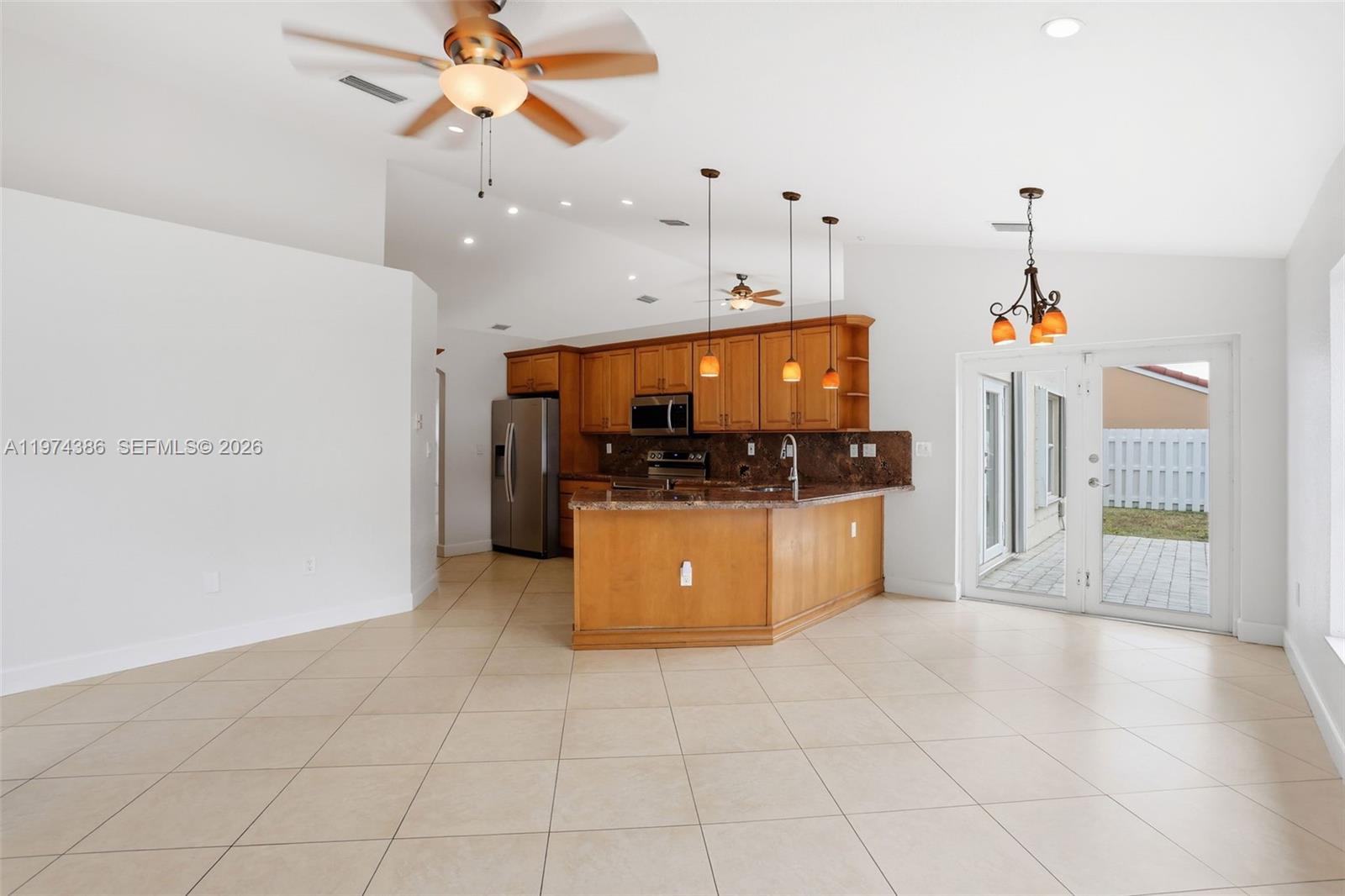 FLAMINGO ESTATES - Residential