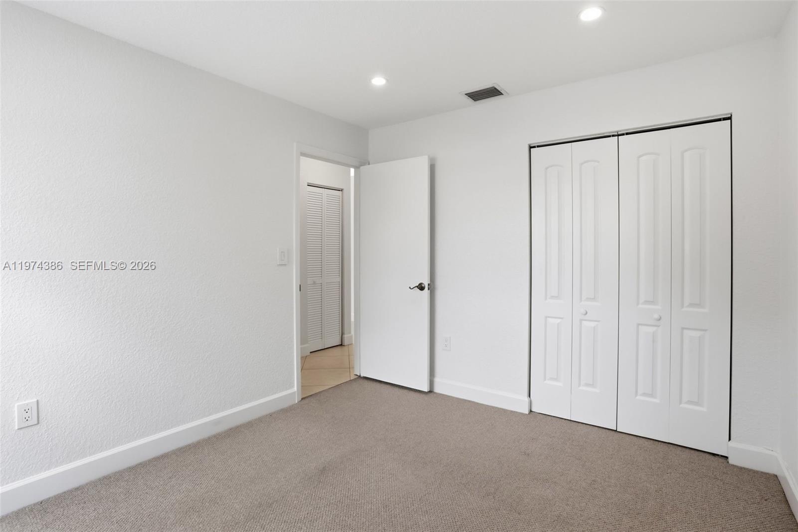 FLAMINGO ESTATES - Residential