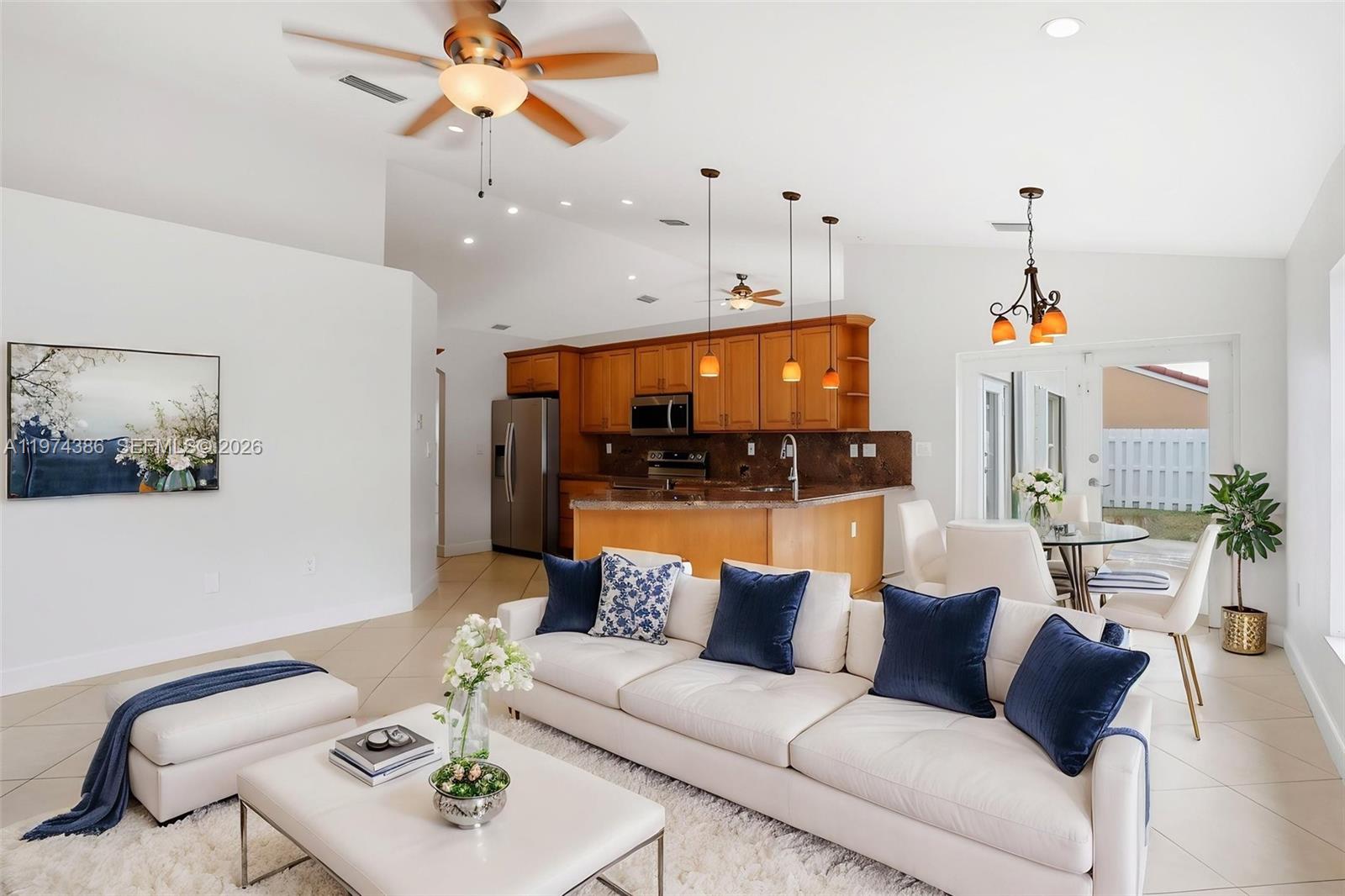 FLAMINGO ESTATES - Residential