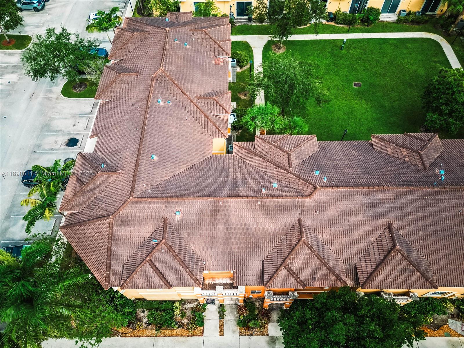 VILLAGE WALK - Residential