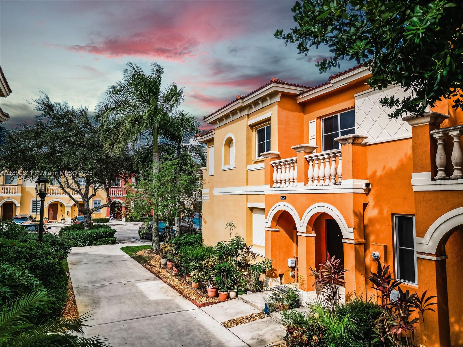 VILLAGE WALK - Residential