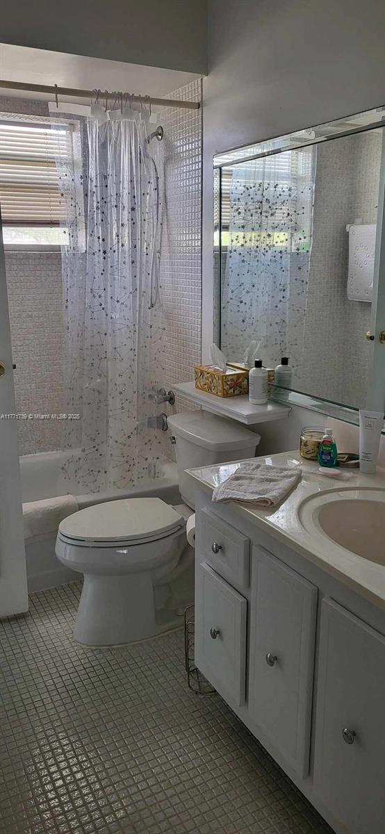 WALNUT GARDENS CONDO - Residential