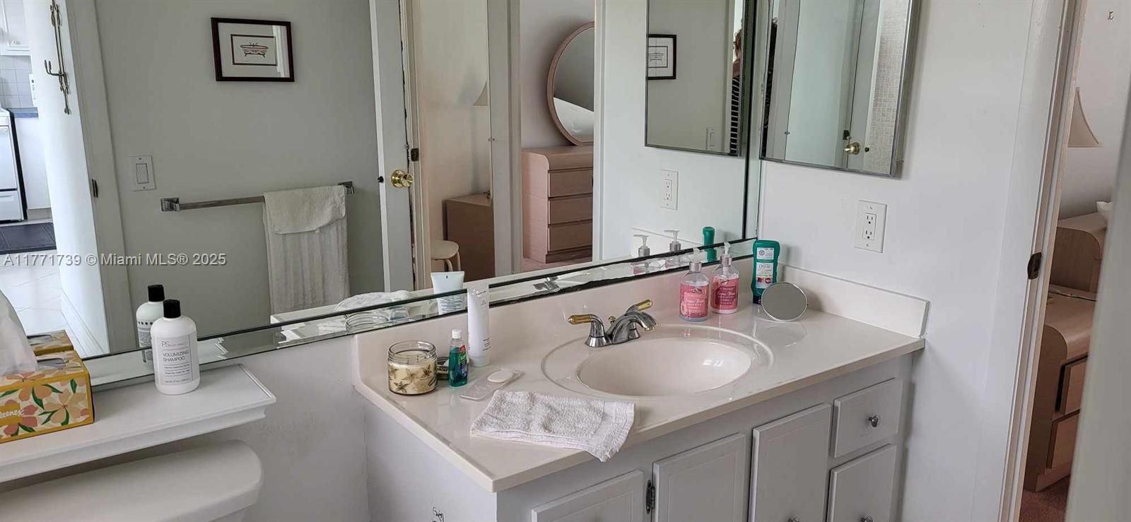 WALNUT GARDENS CONDO - Residential