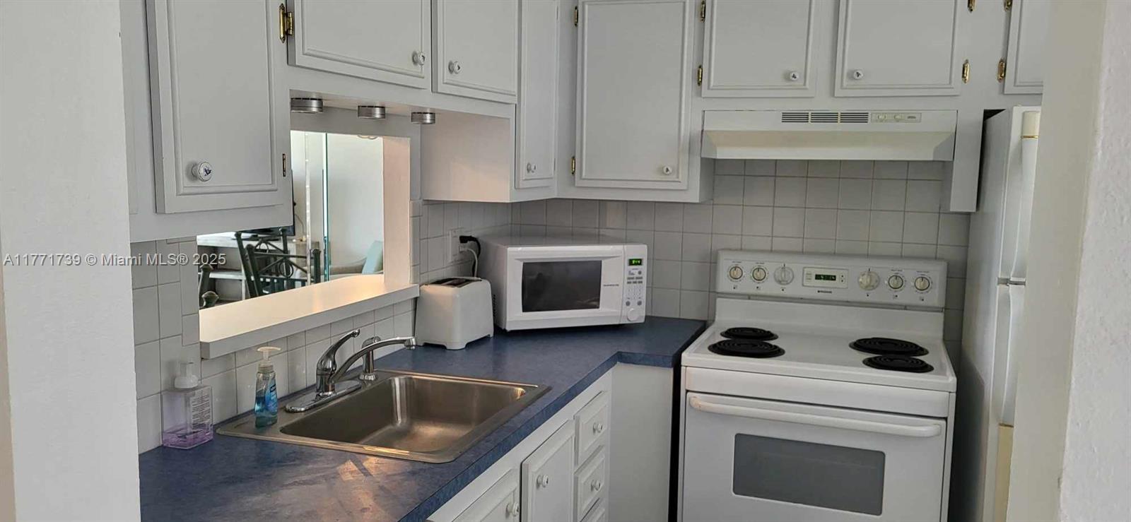 WALNUT GARDENS CONDO - Residential