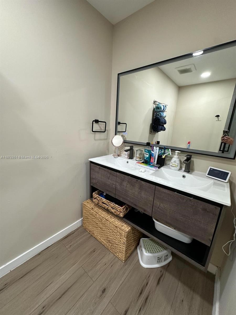 SNAPPER VILLAGE CONDO PHA - Residential