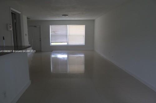 LAUDERHILL MANOR - Residential Lease