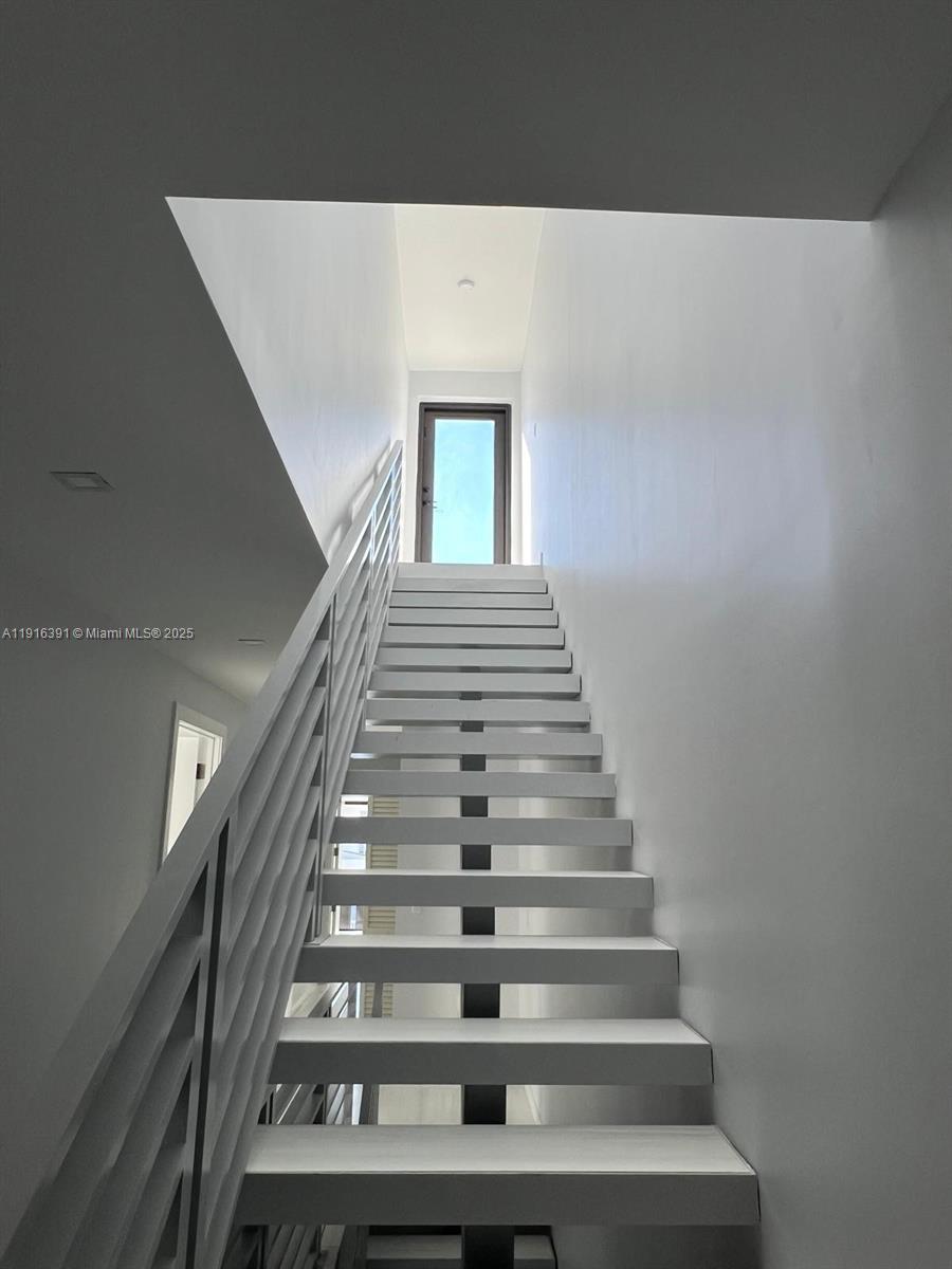 EAST SHENANDOAH - Residential