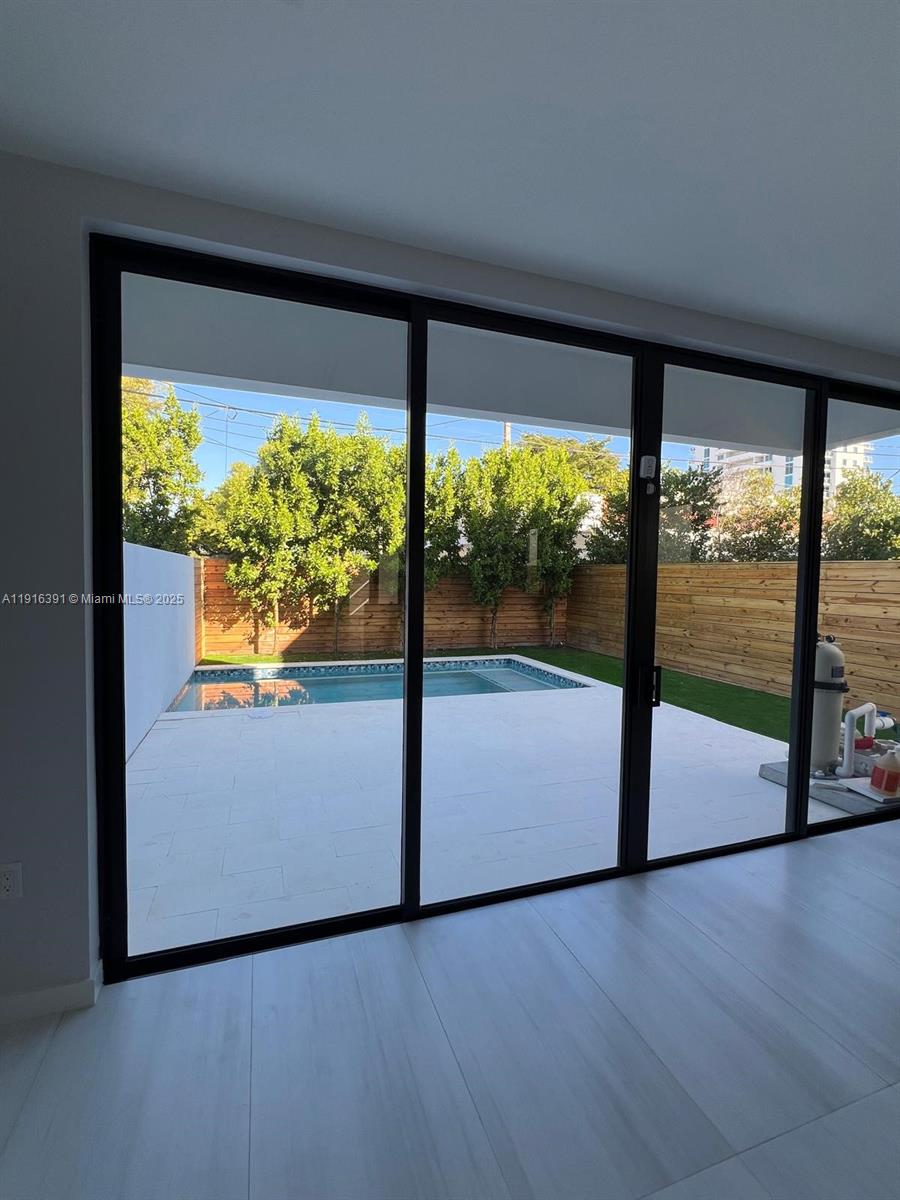 EAST SHENANDOAH - Residential