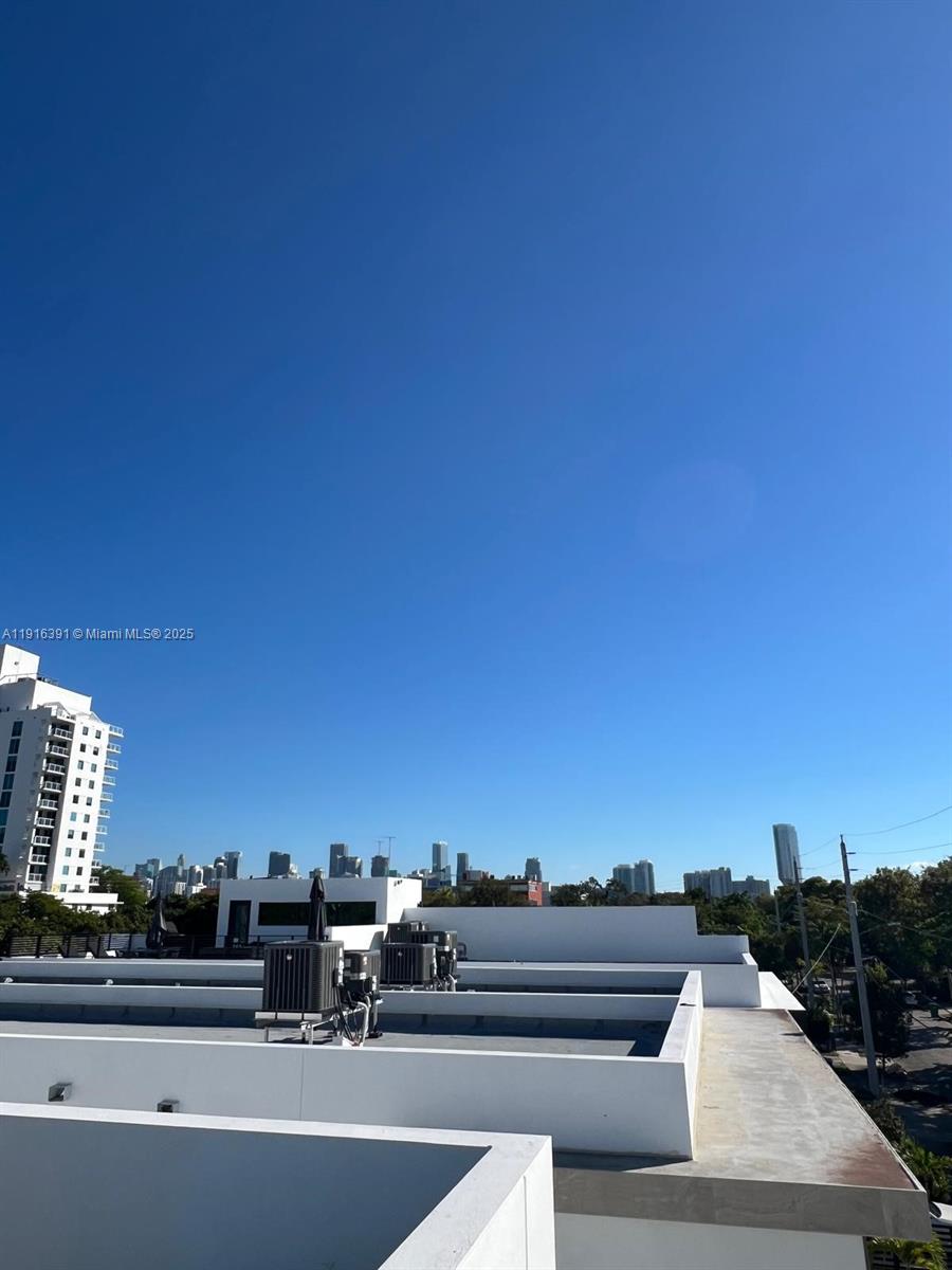 EAST SHENANDOAH - Residential