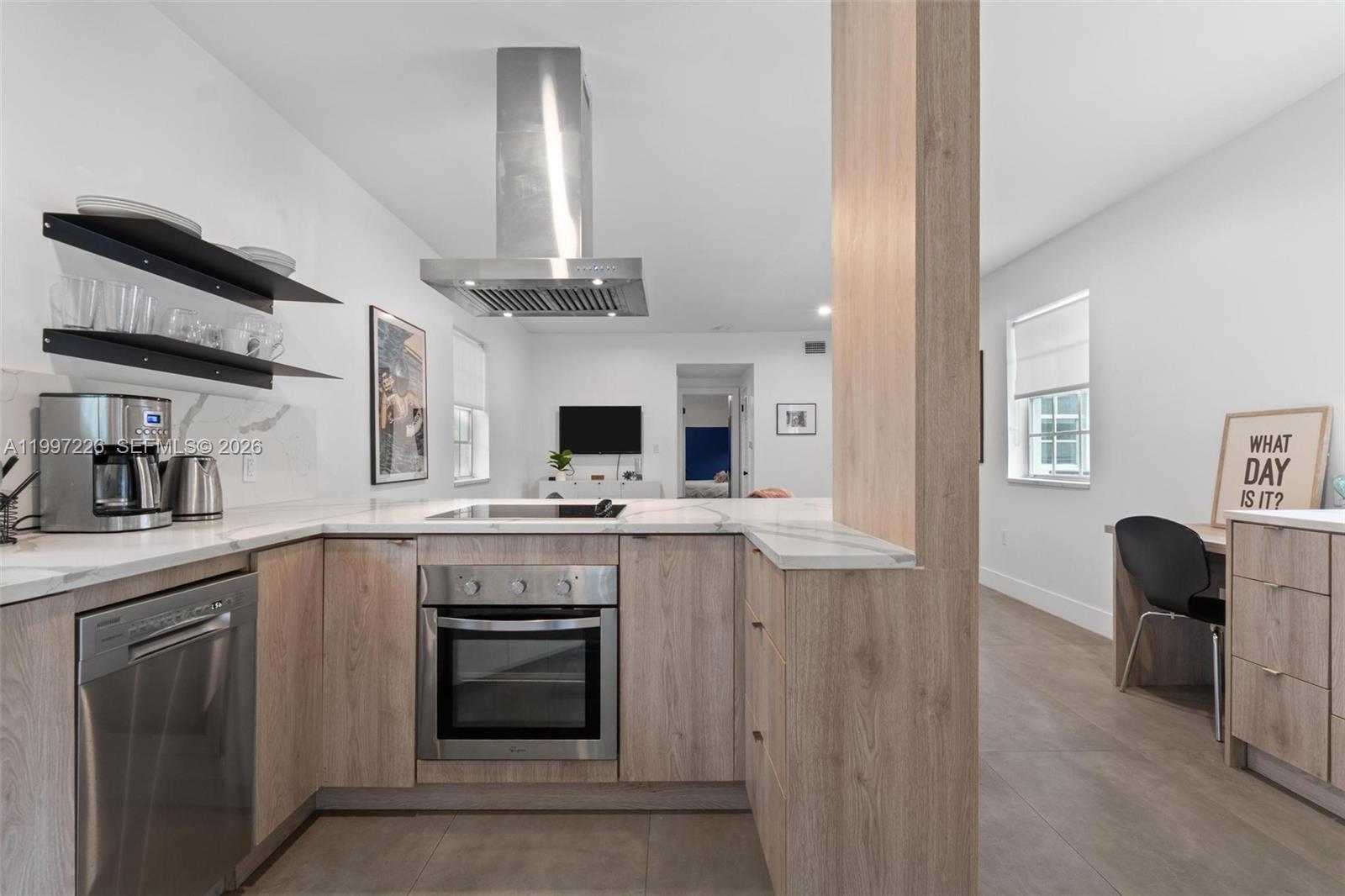 THE SQUARE AT 62ND ST COND - Residential