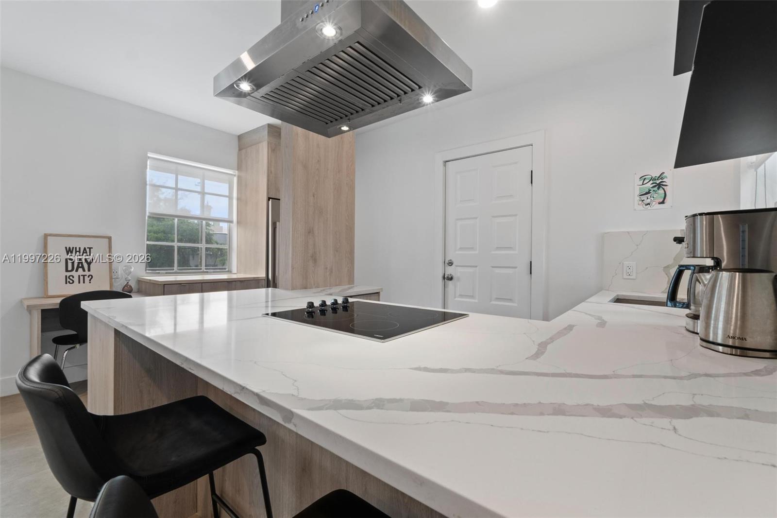 THE SQUARE AT 62ND ST COND - Residential