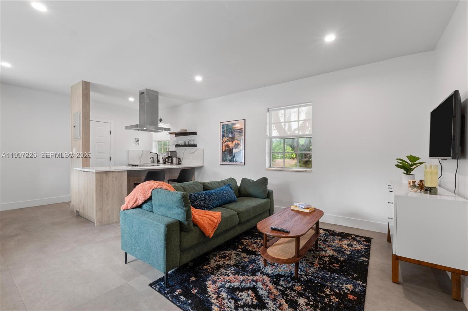 THE SQUARE AT 62ND ST COND - Residential