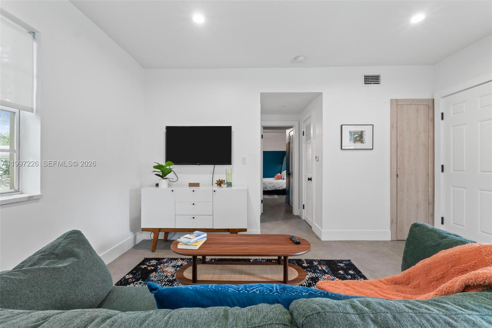 THE SQUARE AT 62ND ST COND - Residential