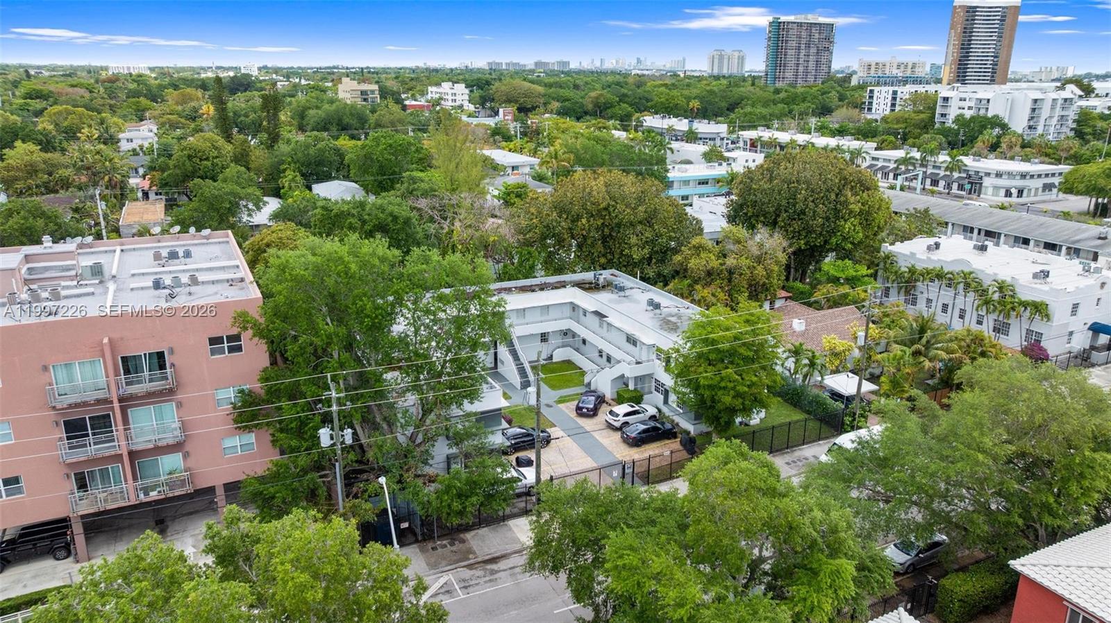 THE SQUARE AT 62ND ST COND - Residential